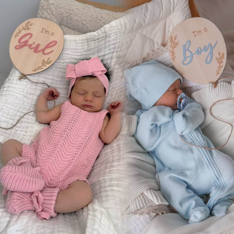 3 Little Crowns Double Sided Gender Reveal Plaque