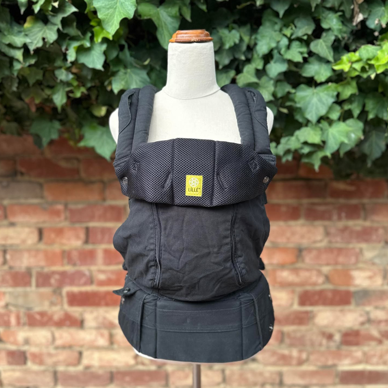 Pre-loved Lillebaby All Seasons Black