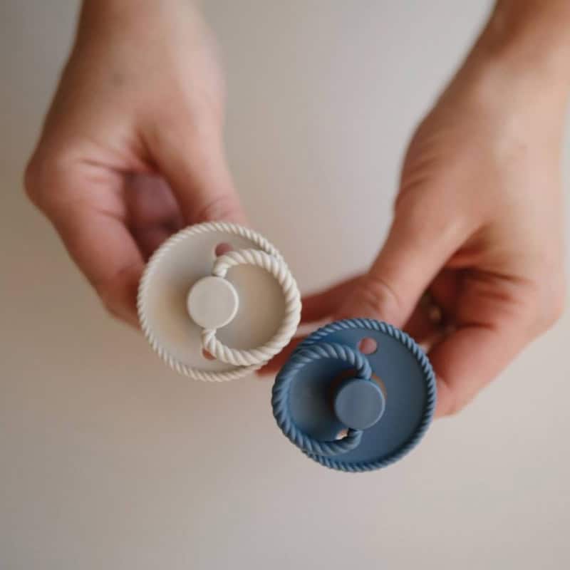 FRIGG Pacifier 2 Pack Latex Rope - The Infant Boutique